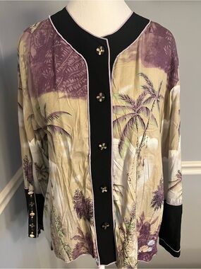 Womens Tropical Print Button-Front Blouse  in Beige & Purple tropical
